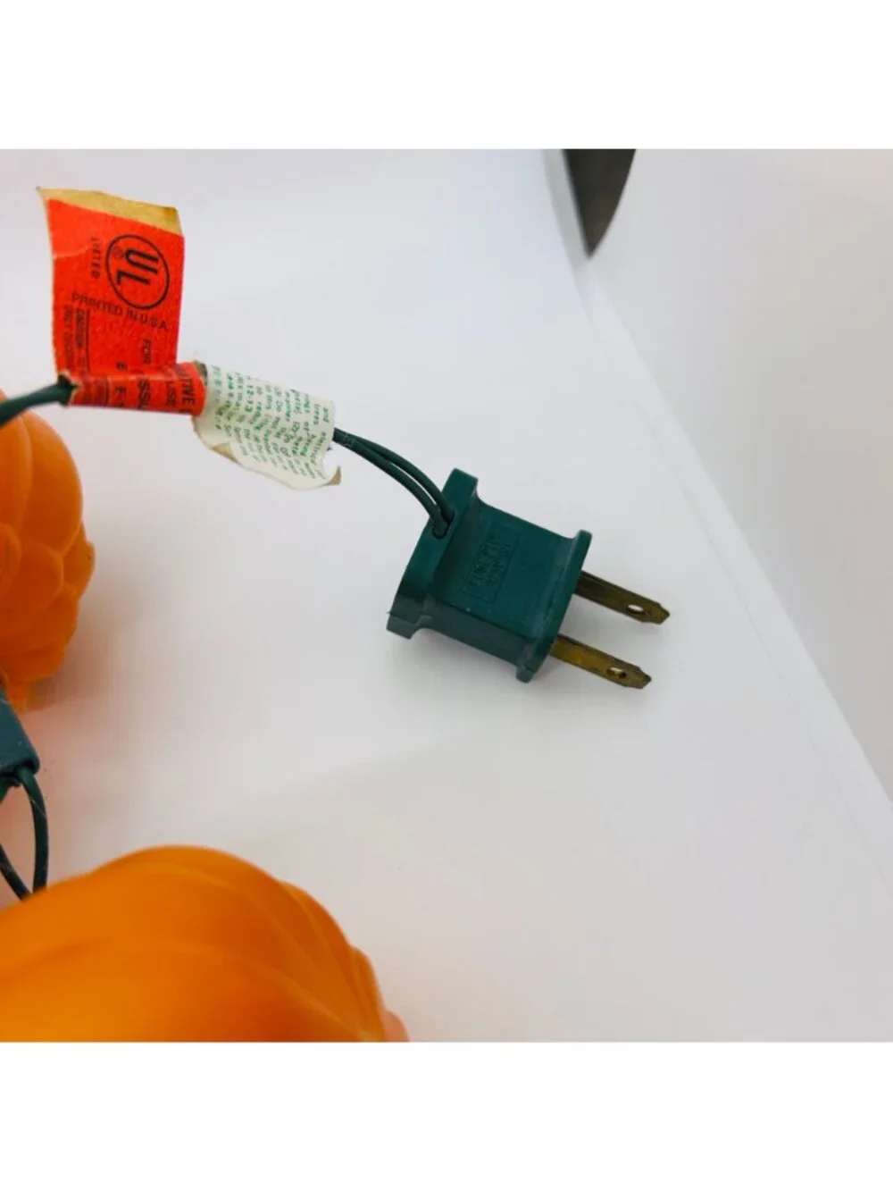 Vintage Halloween Pumpkin Lights Blowmold Jack O Lantern Glow 11 Ft End-to-End